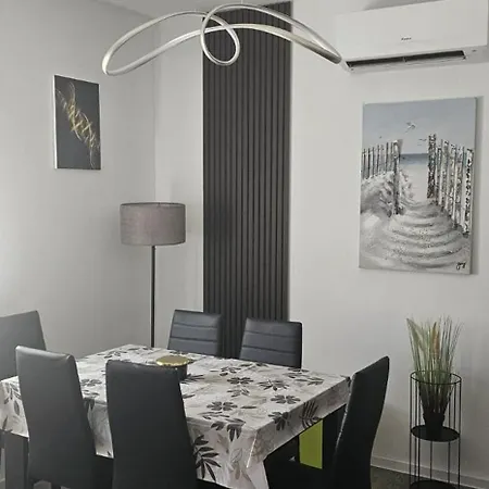 Bondi Apartament