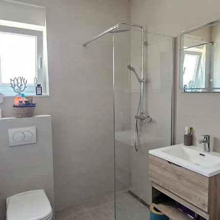 Bondi Apartman Vir